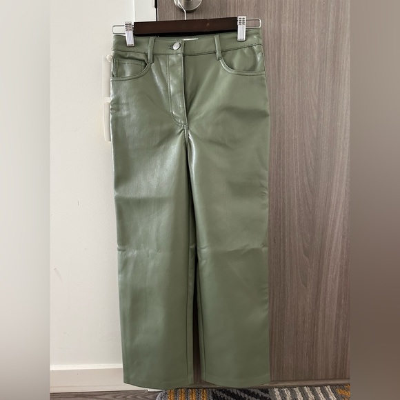 Aritzia Pants - Aritzia Melina Cropped Pant